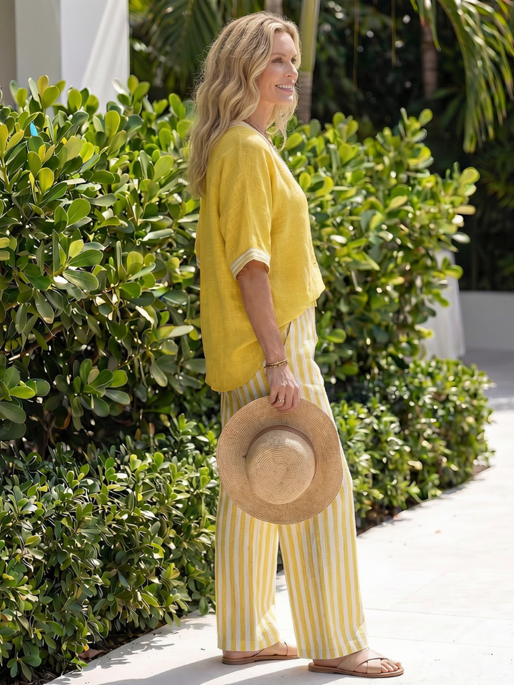 Wren | Ensemble de tunique à col en V contrasté et pantalon rayé