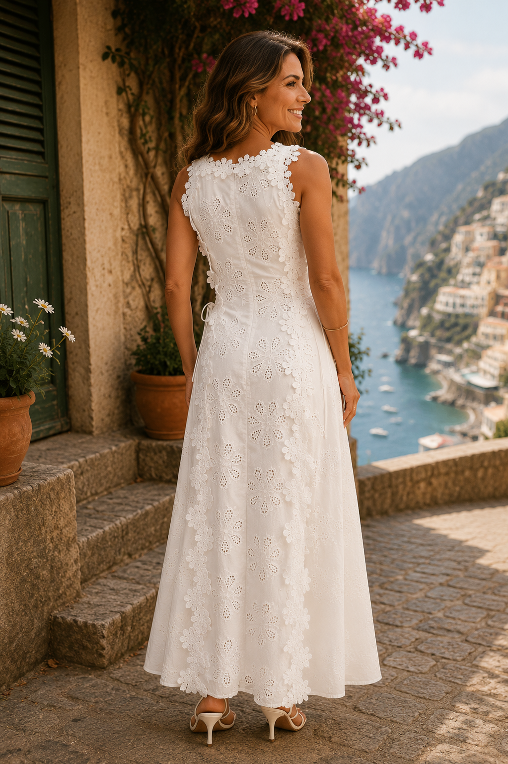 Della | Robe maxi brodée élégante