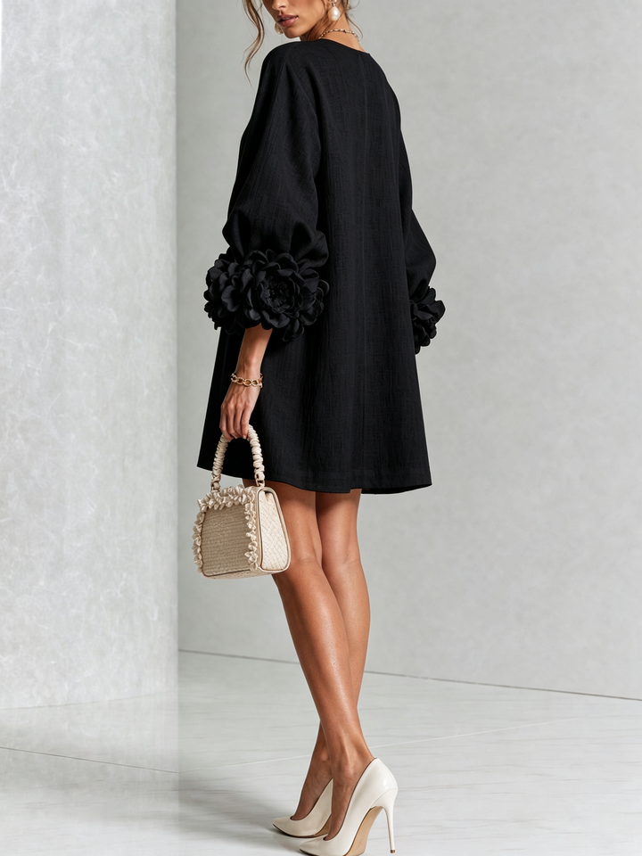 Cecilia | Robe mini à poignets roses – Noir
