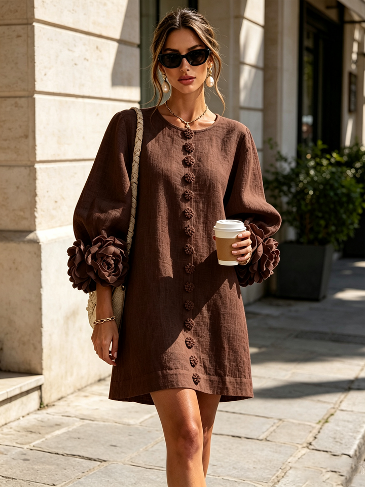 Bruna | Robe mini à poignets roses – Marron chocolat