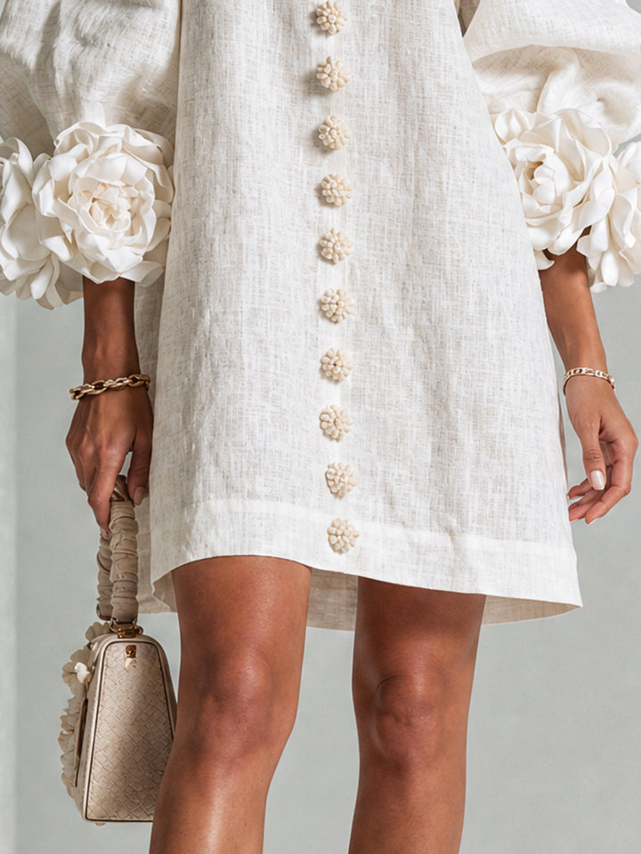 Chiara | Robe mini à poignets roses – Blanc