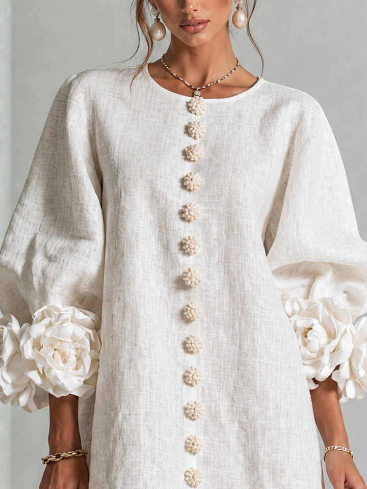 Chiara | Robe mini à poignets roses – Blanc