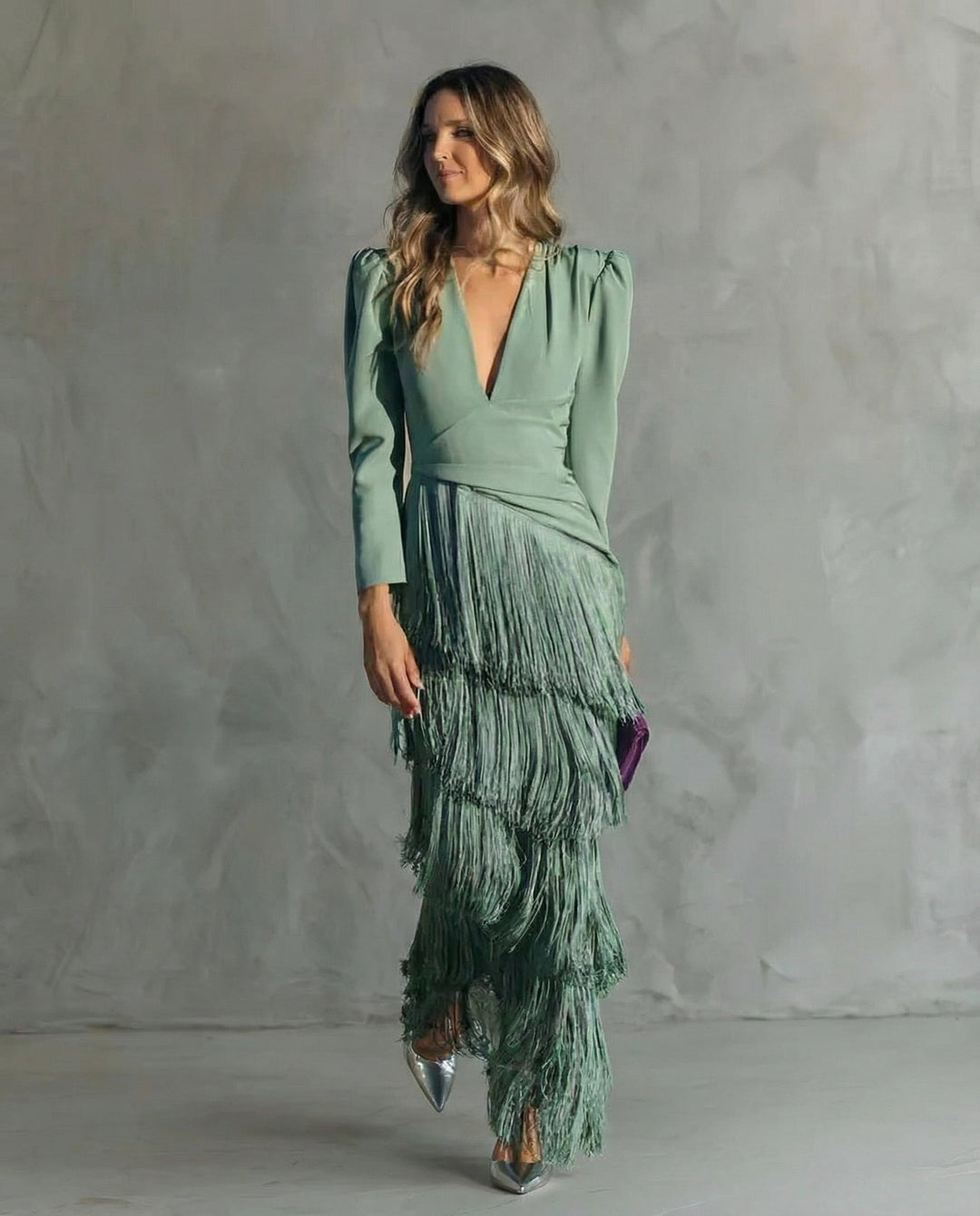 Chiara | Robe élégante à manches frangées