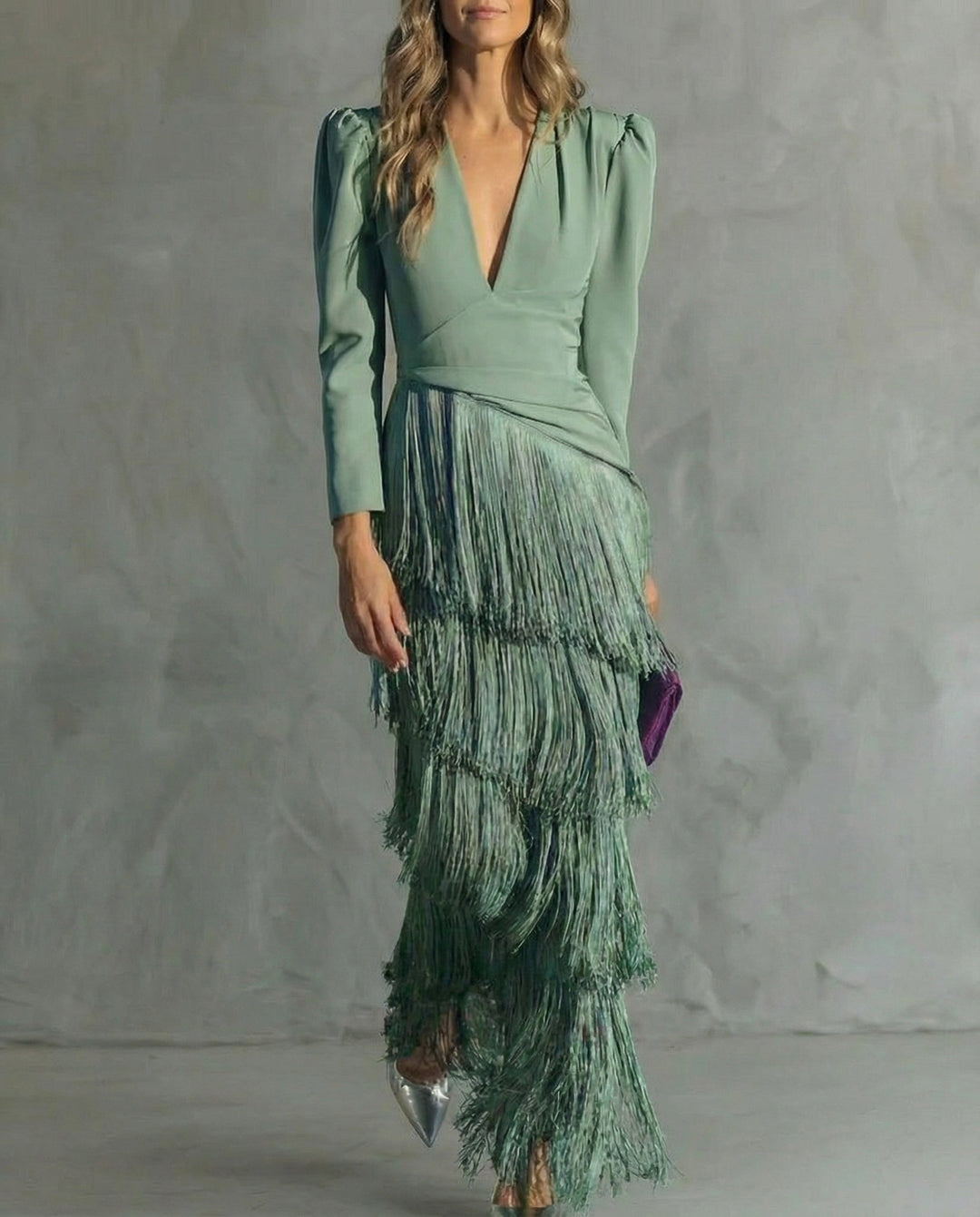 Chiara | Robe élégante à manches frangées